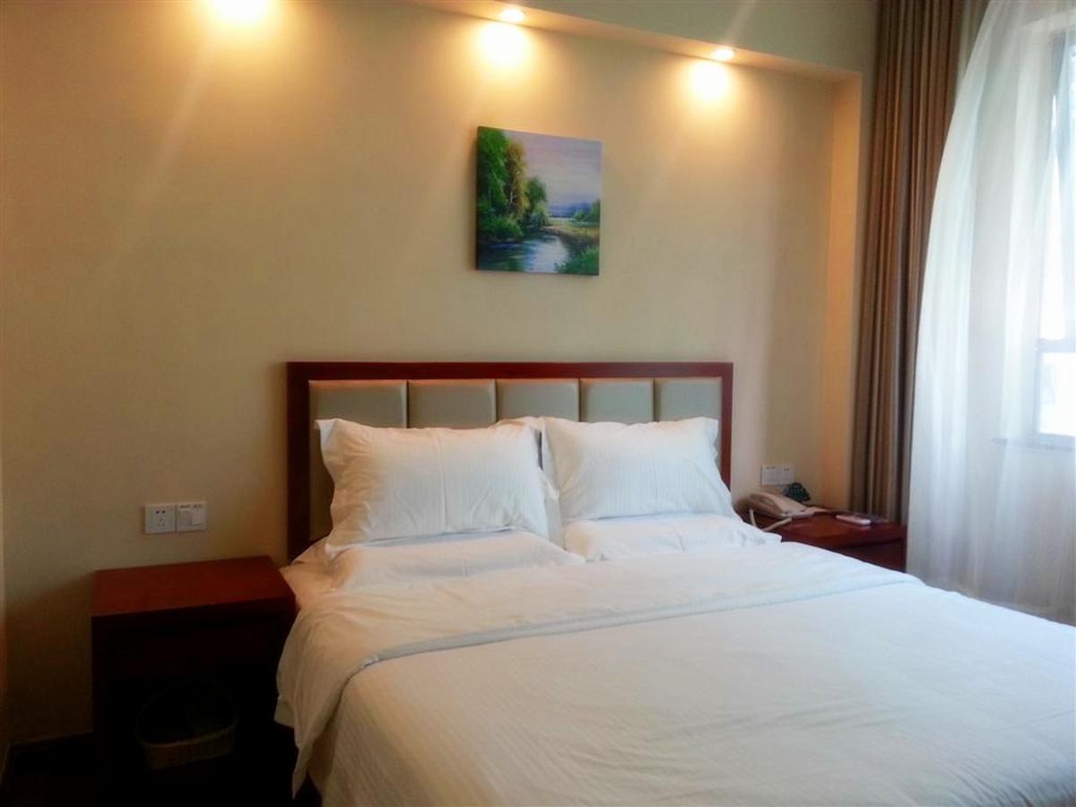 Greentree Inn Ningbo Cconvention Center East Bus Station Express Hotel Exterior photo