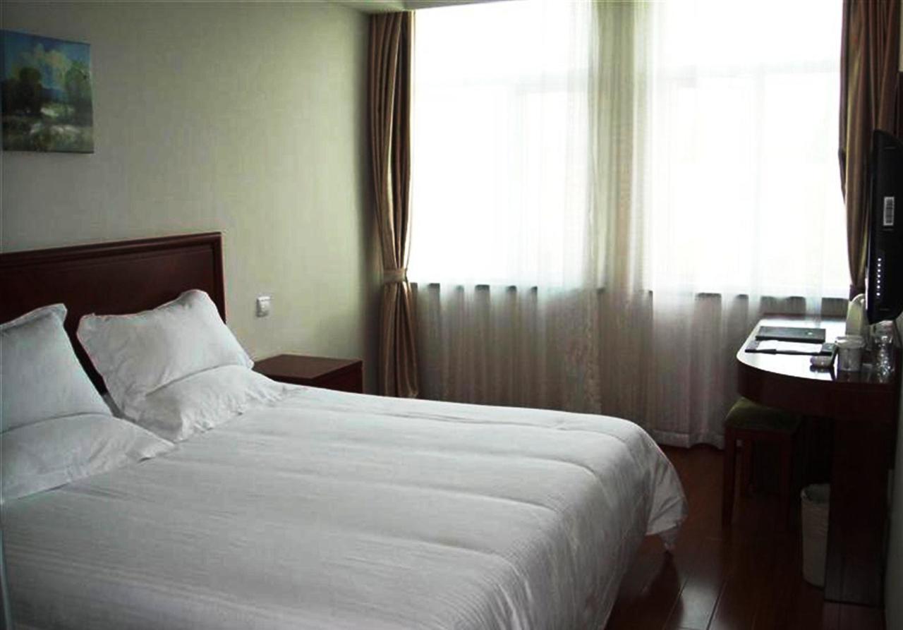 Greentree Inn Ningbo Cconvention Center East Bus Station Express Hotel Exterior photo